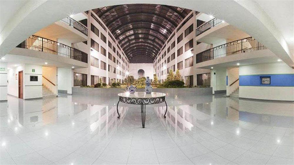 Holiday Inn Express Toluca By Ihg Экстерьер фото