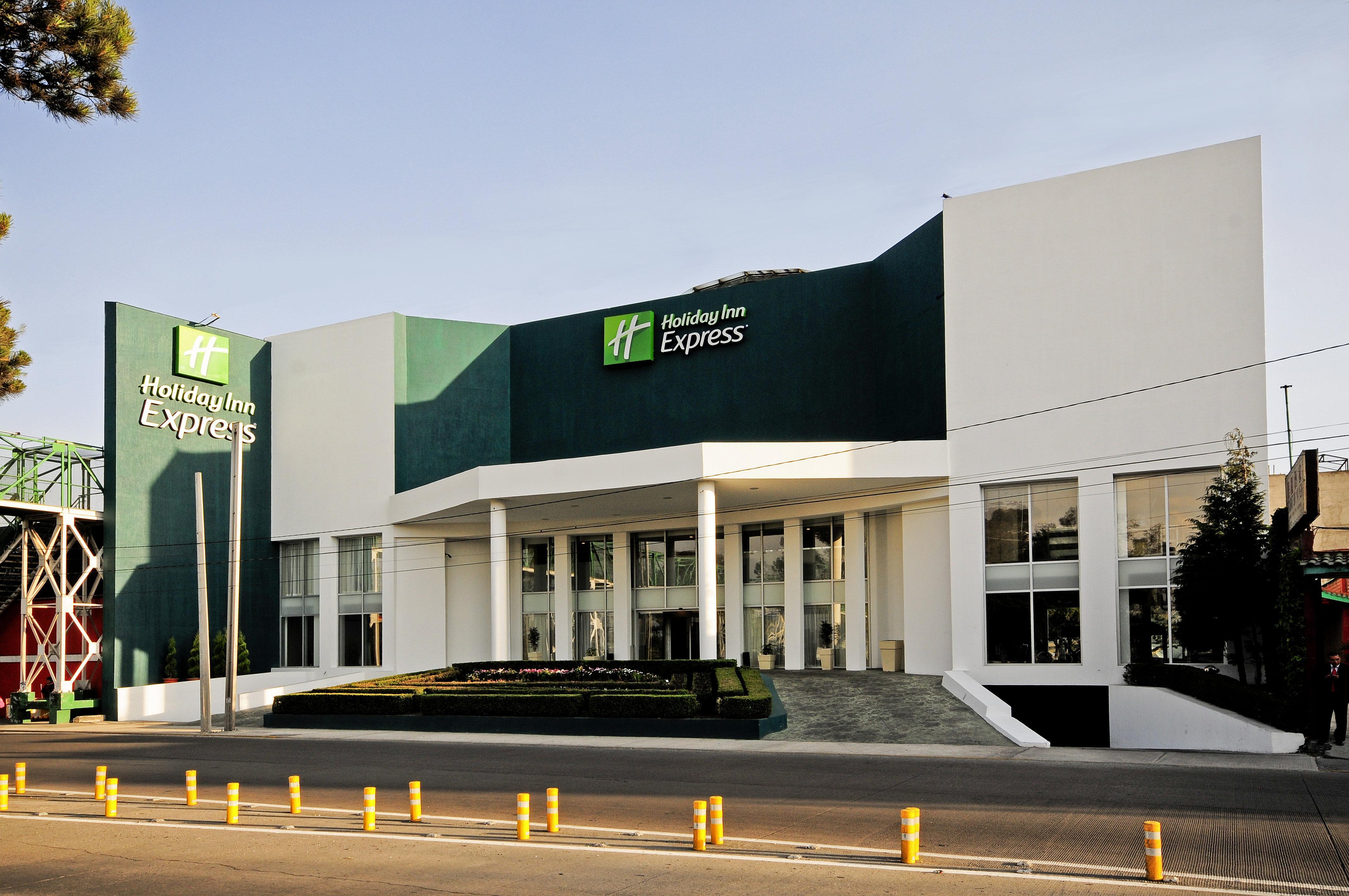 Holiday Inn Express Toluca By Ihg Экстерьер фото