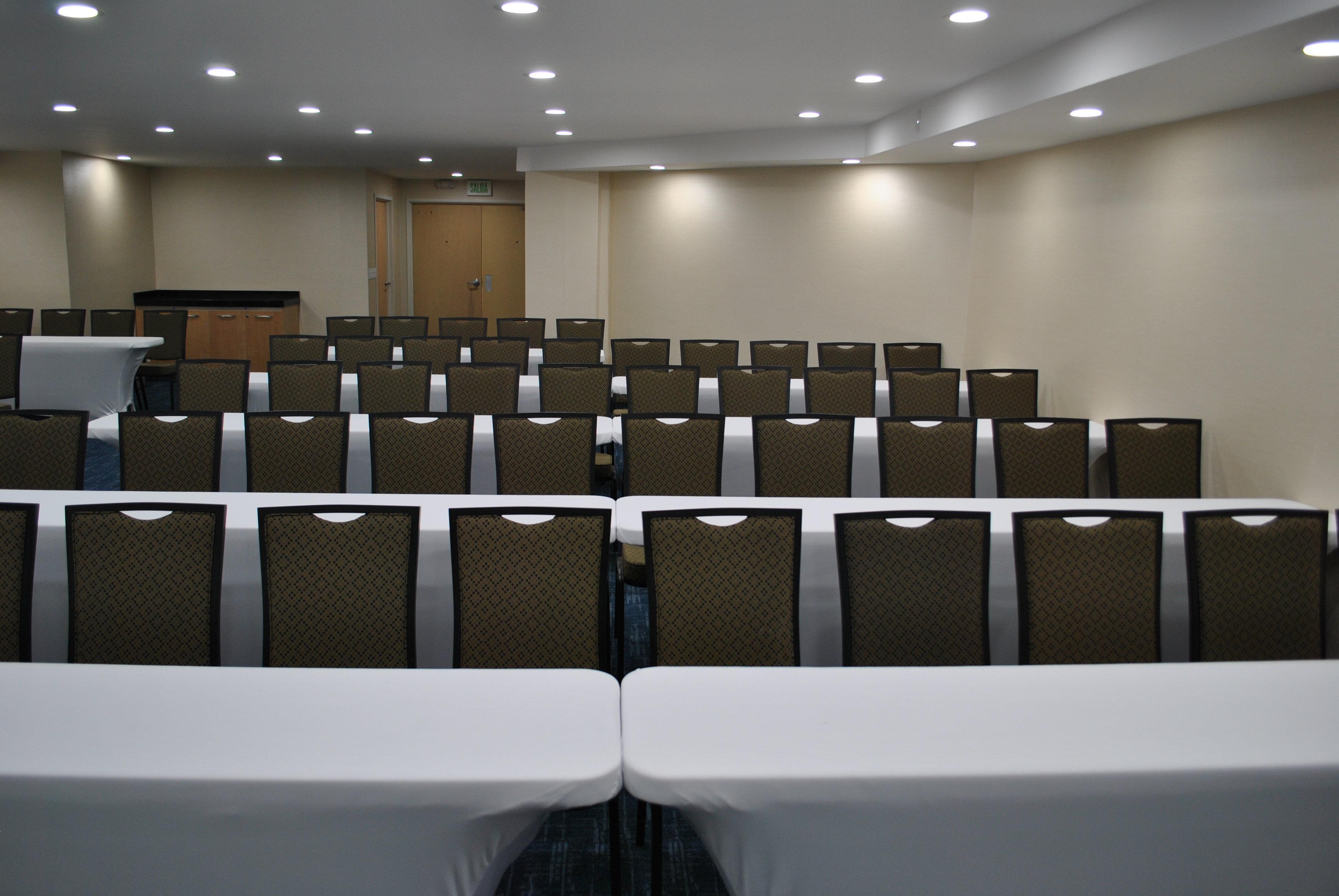 Holiday Inn Express Toluca By Ihg Экстерьер фото