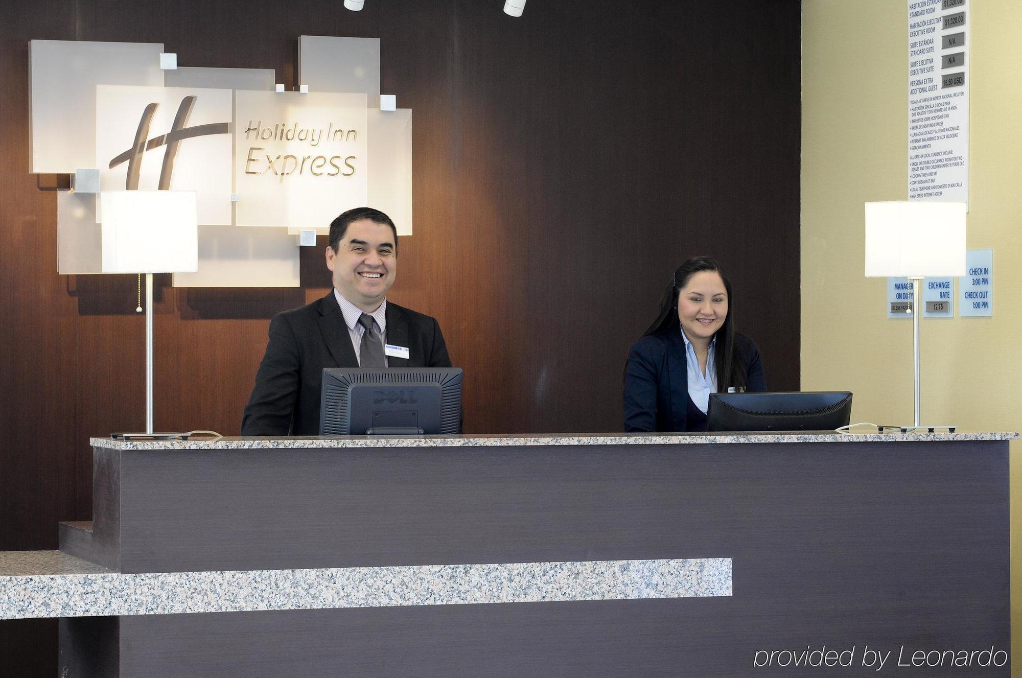 Holiday Inn Express Toluca By Ihg Экстерьер фото