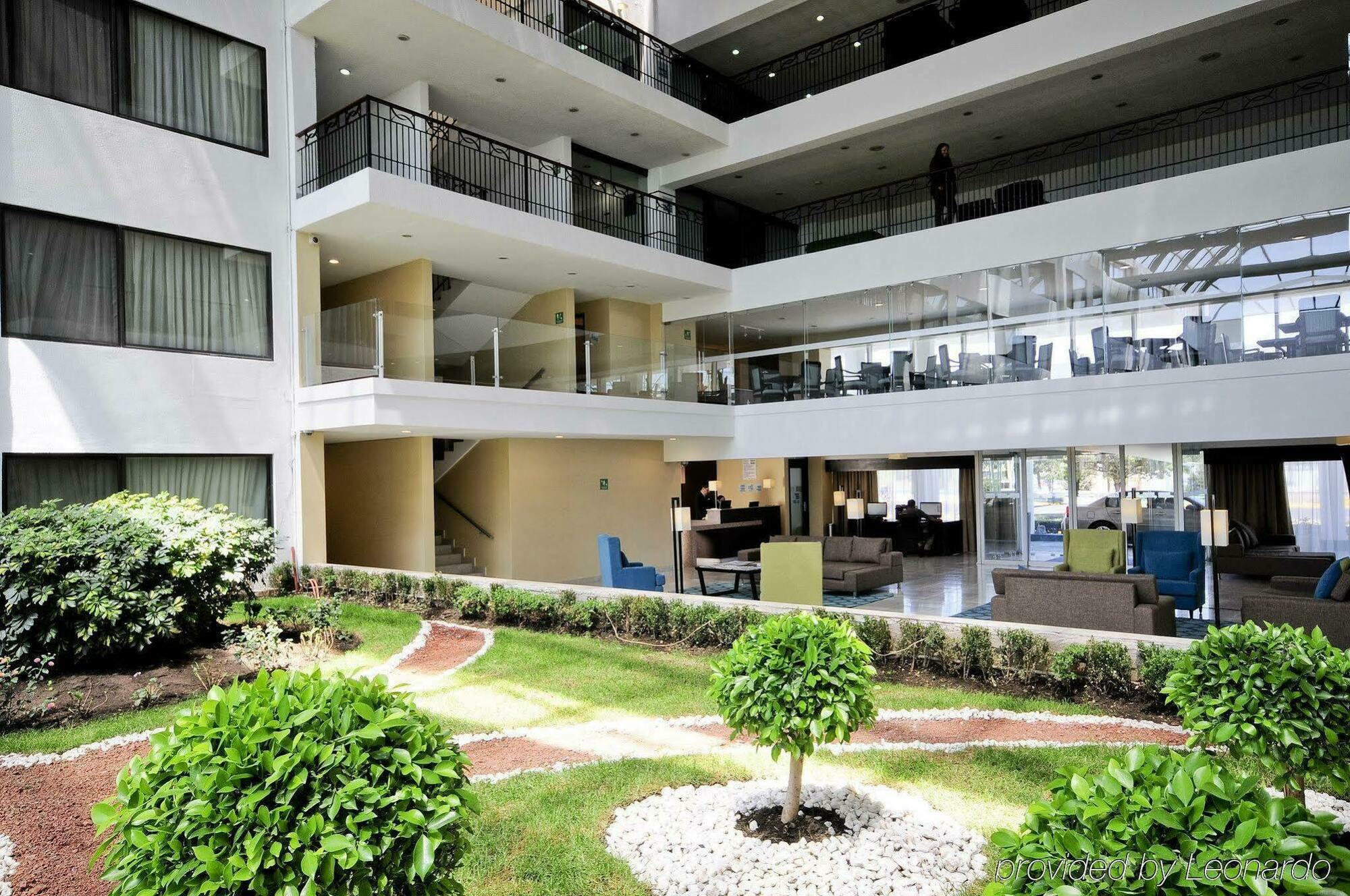 Holiday Inn Express Toluca By Ihg Экстерьер фото