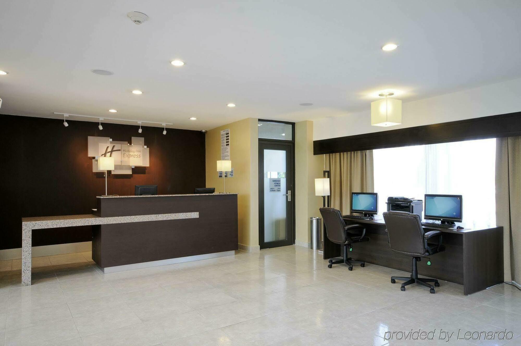 Holiday Inn Express Toluca By Ihg Экстерьер фото